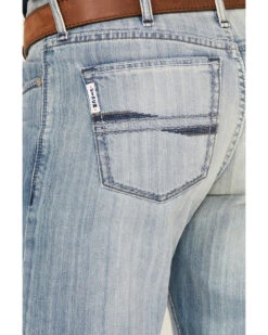 Cinch Men's Light Stonewash White Label Peformance Stretch Relaxed Straight Jeans -Wrang Men Jeans Shop 2000362805 402 P4